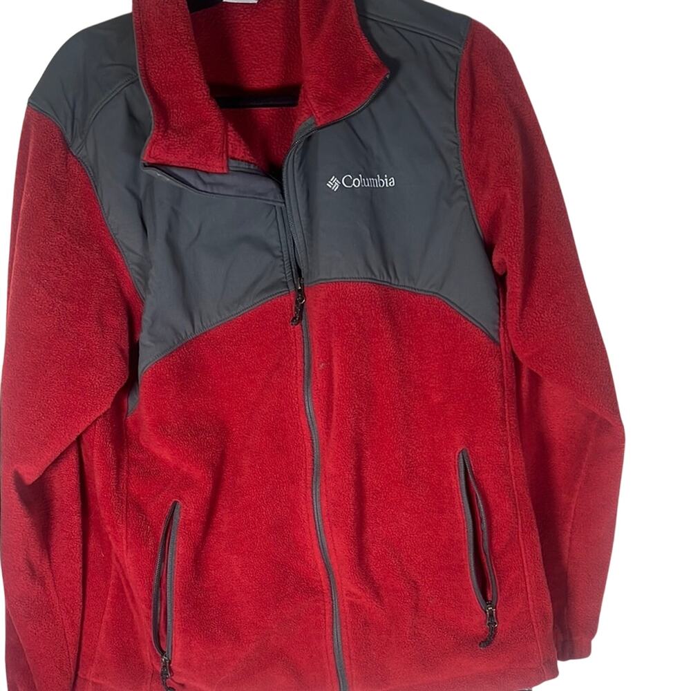 Columbia Red and Gray Puffer Jacket size large, 2 Zippered Pockets 31” length